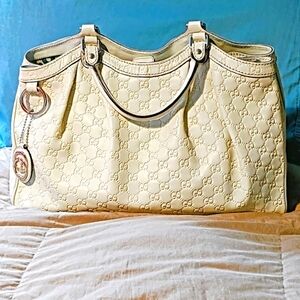 Gucci Leather Monogram Sukey Tote Large